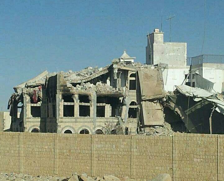 منزل الشيخ مبخوت المشرقي بعد تدميره من قبل قوات الأمن