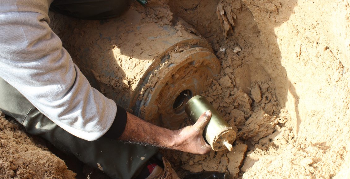 العثور على عبوة ناسفة تزن 15 كجم محافظة حضرموت ـ صورة من الارشيف