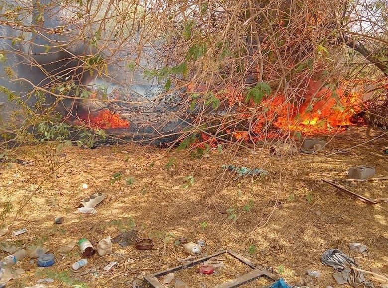 حريق هائل يلتهم 180 نخلة وخلية للنحل في شبام حضرموت 0