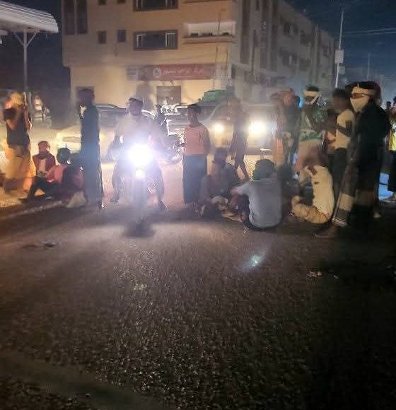 سيئون حضرموت حصار قيادة المنطقة العسكرية الاولى 01