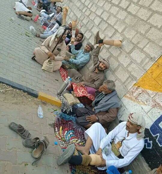 مجندو التحالف الجرحى في شوارع مأرب اليمن المجاعة الجوع حزب الإصلاح 0