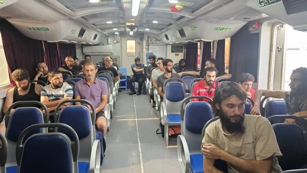 ایران تنقذ 23 بحاراً بعد اصطدام سفينتي شحن في میاه الخليج